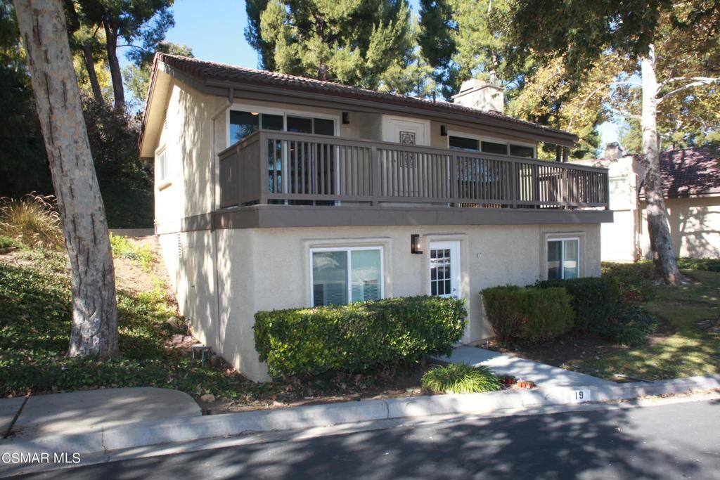 Property Photo:  19 Meadowlark Lane  CA 91377 