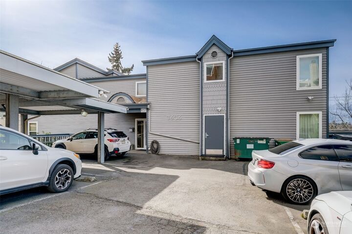 Property Photo:  3636 14th Avenue W 302  WA 98119 