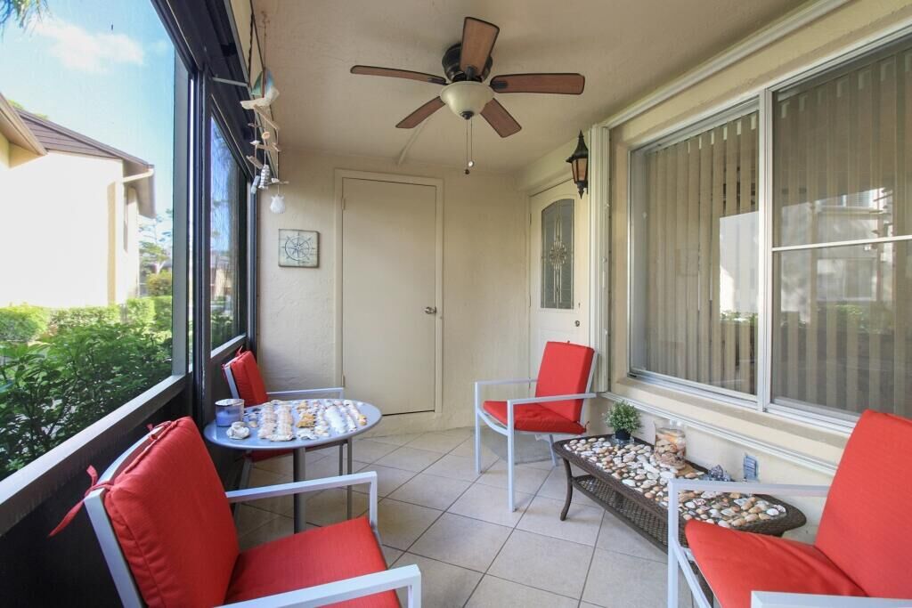 Property Photo:  407 Pine Glen Lane C-1  FL 33463 