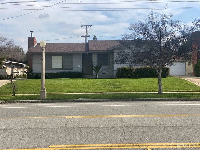 Property Photo:  415 W Fern Avenue  CA 92373 