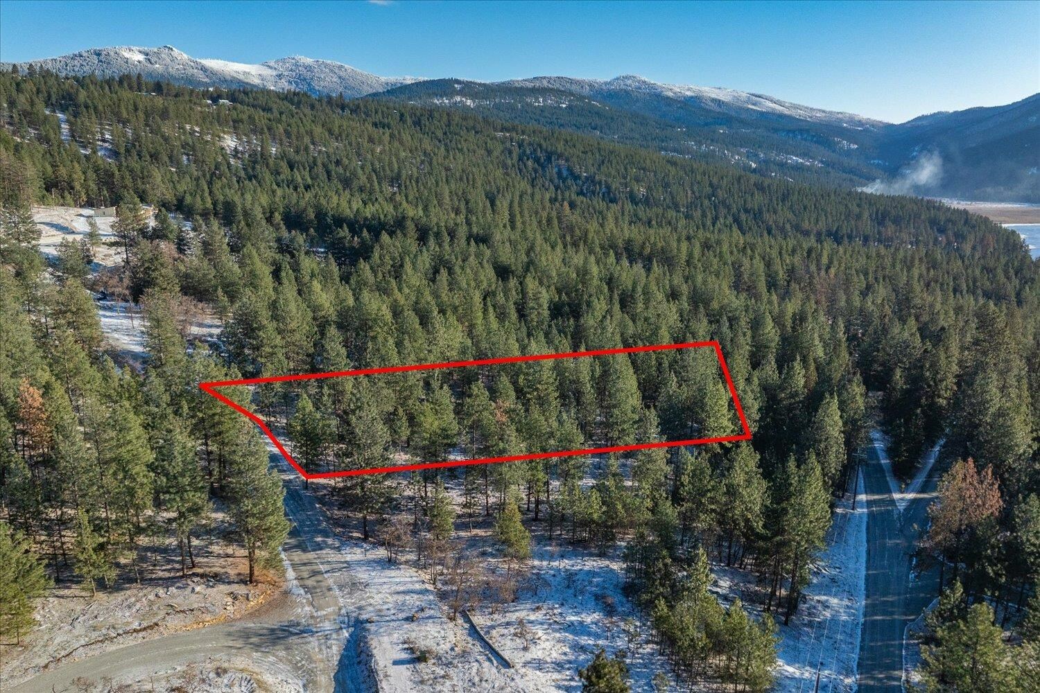 Property Photo: 25196 E Wyvern Ln Lot #7 WA 99019