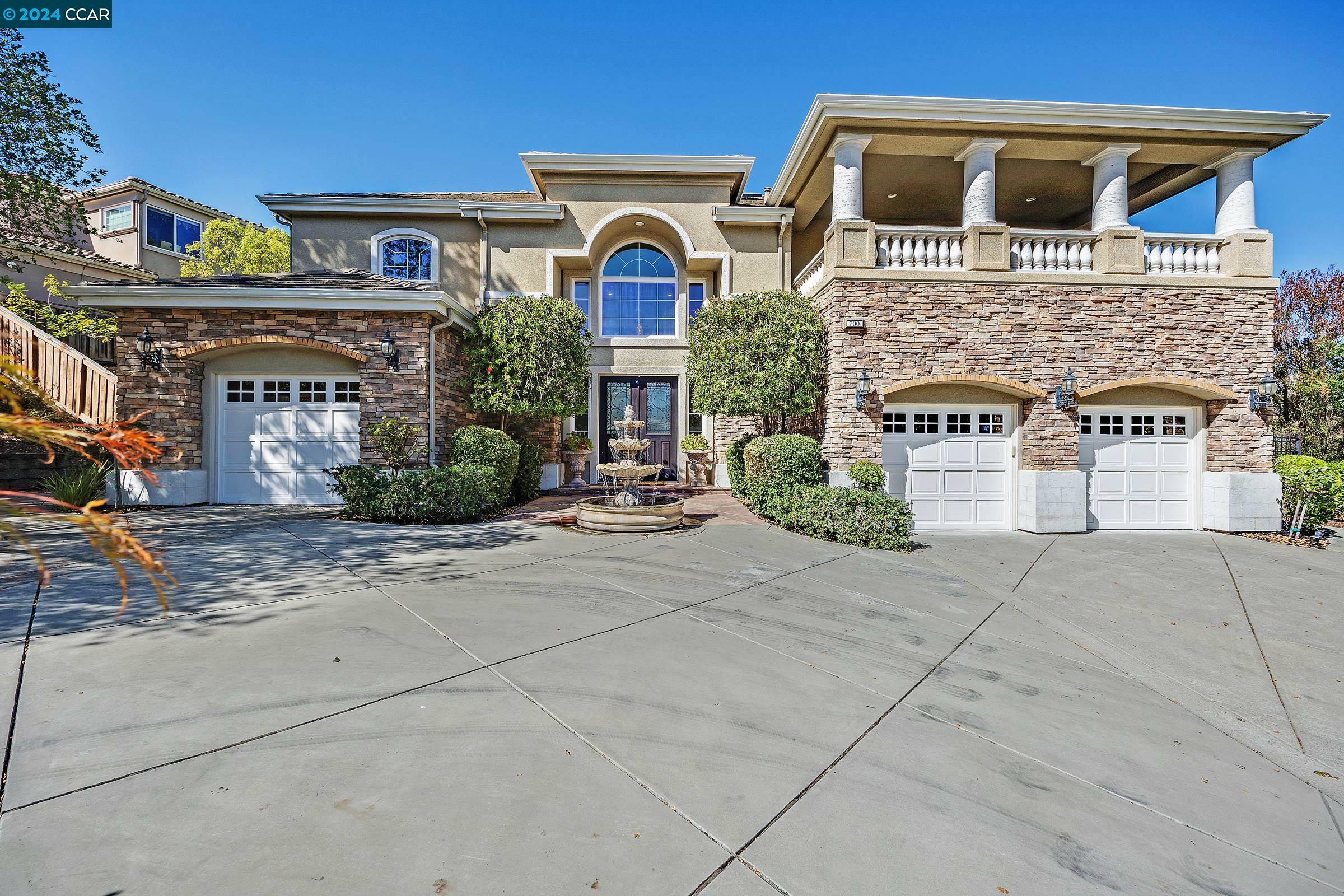 Property Photo:  700 Ardleigh Ct  CA 94583 