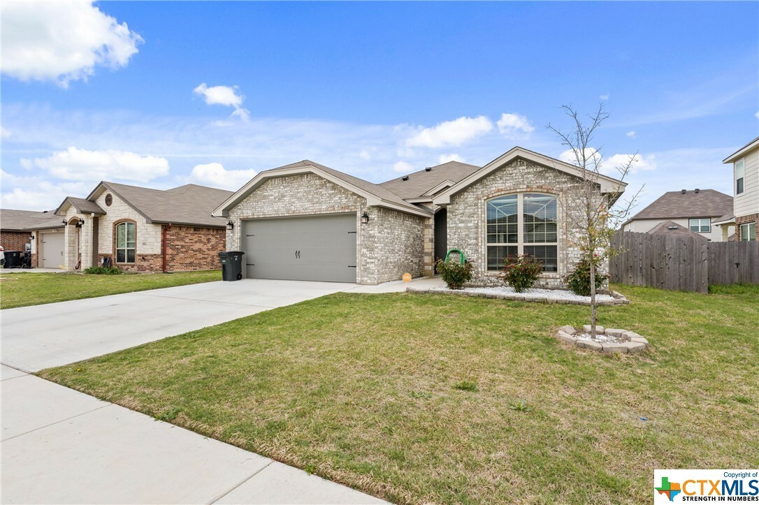Property Photo:  810 Marlow Cove  TX 76542 
