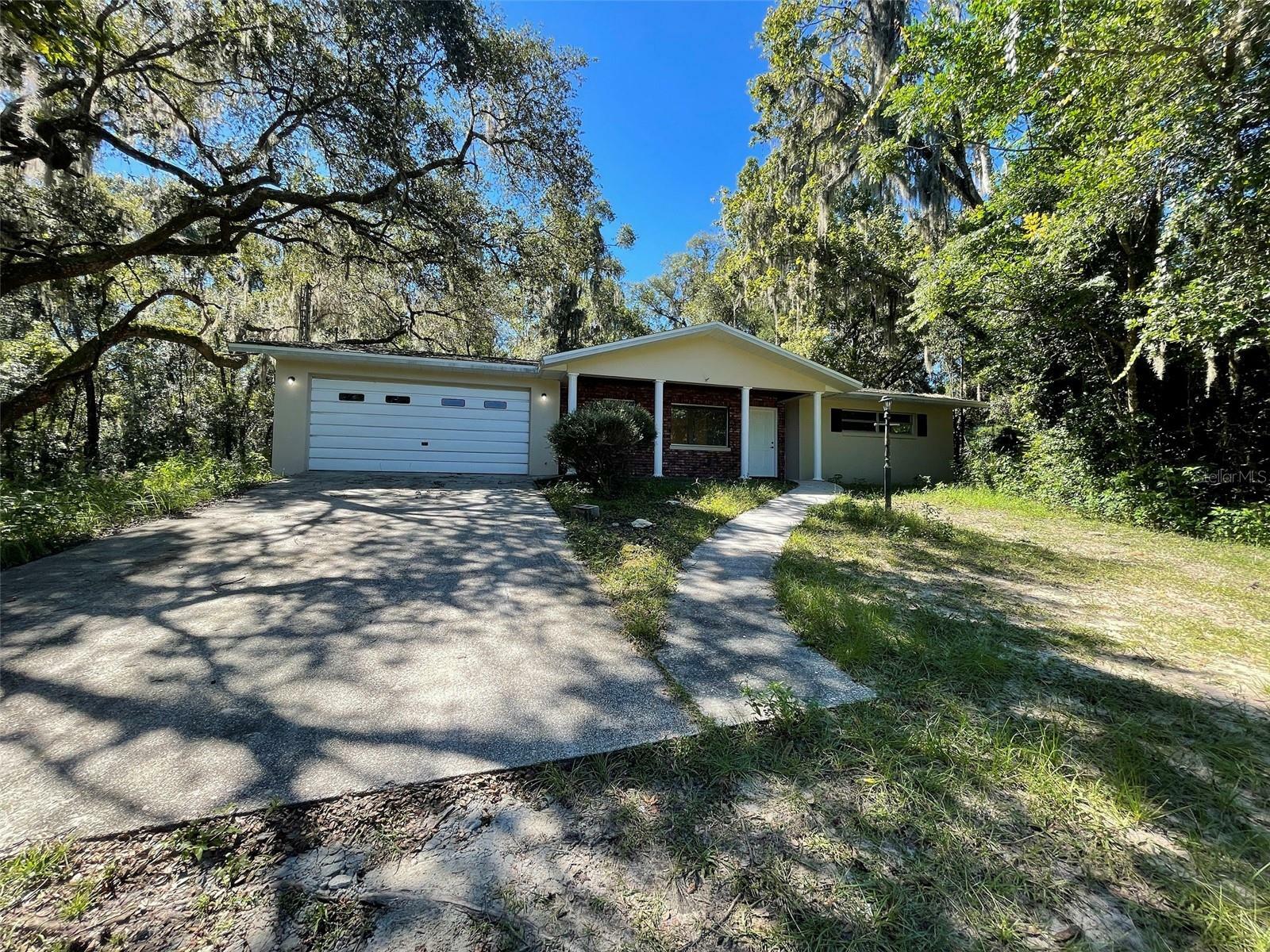 Property Photo:  135 N Lecanto Highway  FL 34461 