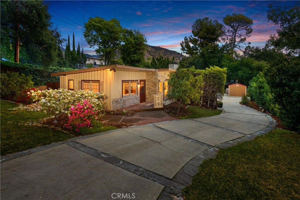 Property Photo:  830 Ridgeside Drive  CA 91016 