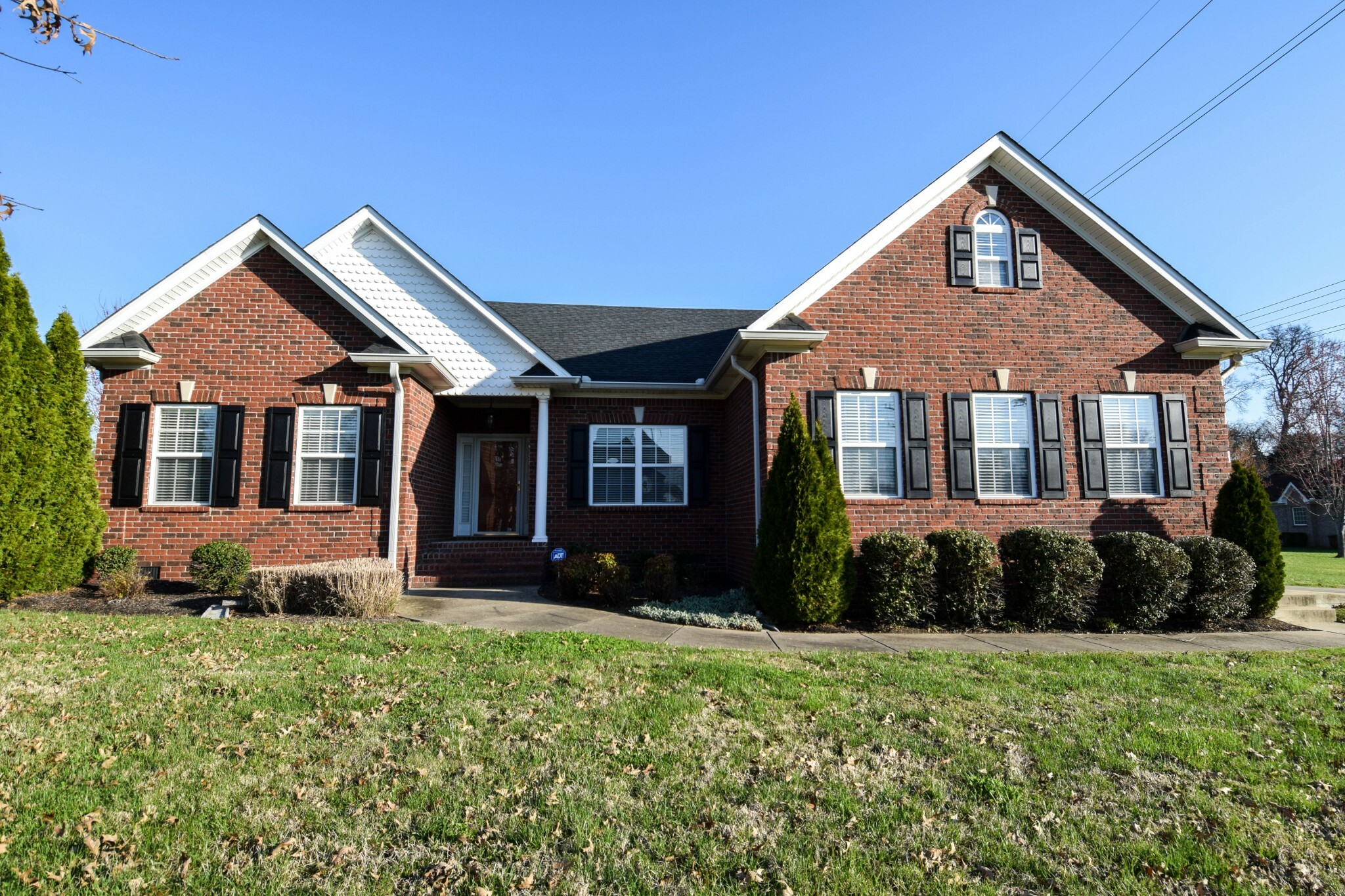 Property Photo:  1122 Leann Ct  TN 37066 