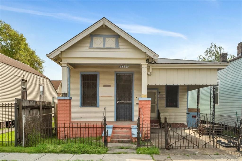 Property Photo: 1423 Pauline Street LA 70117