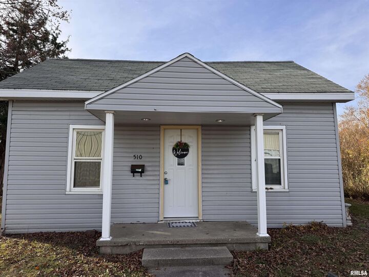 510 S Jefferson Street  Lewistown IL 61542 photo
