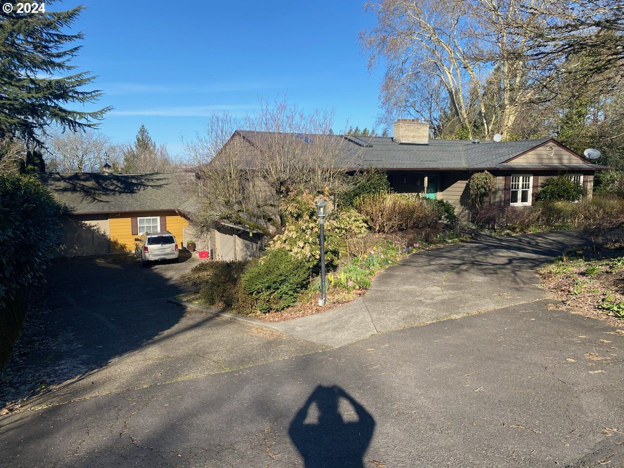 Property Photo:  1355 SW 84th Ave  OR 97225 