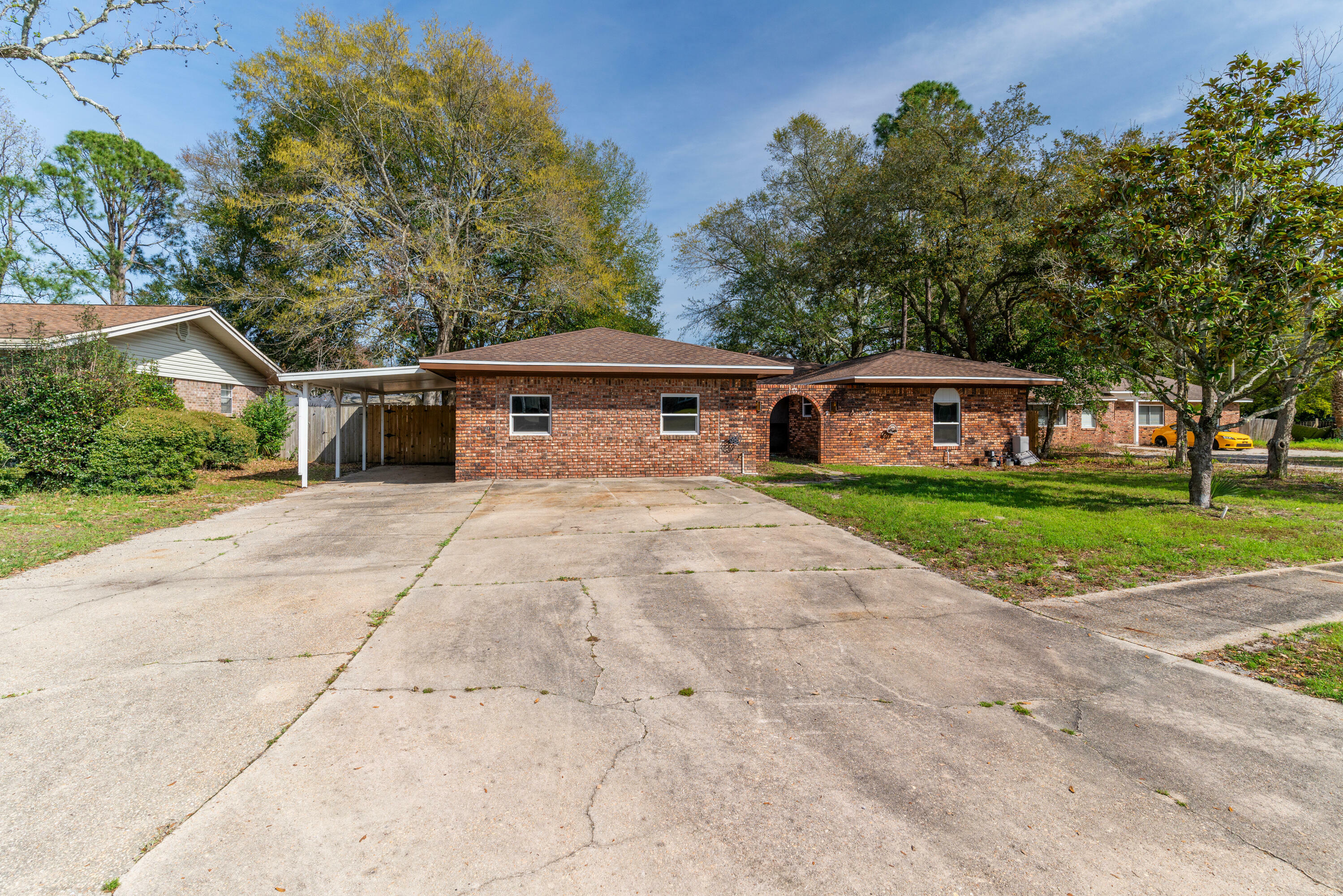 Property Photo:  4 Regency Park Drive  FL 32569 