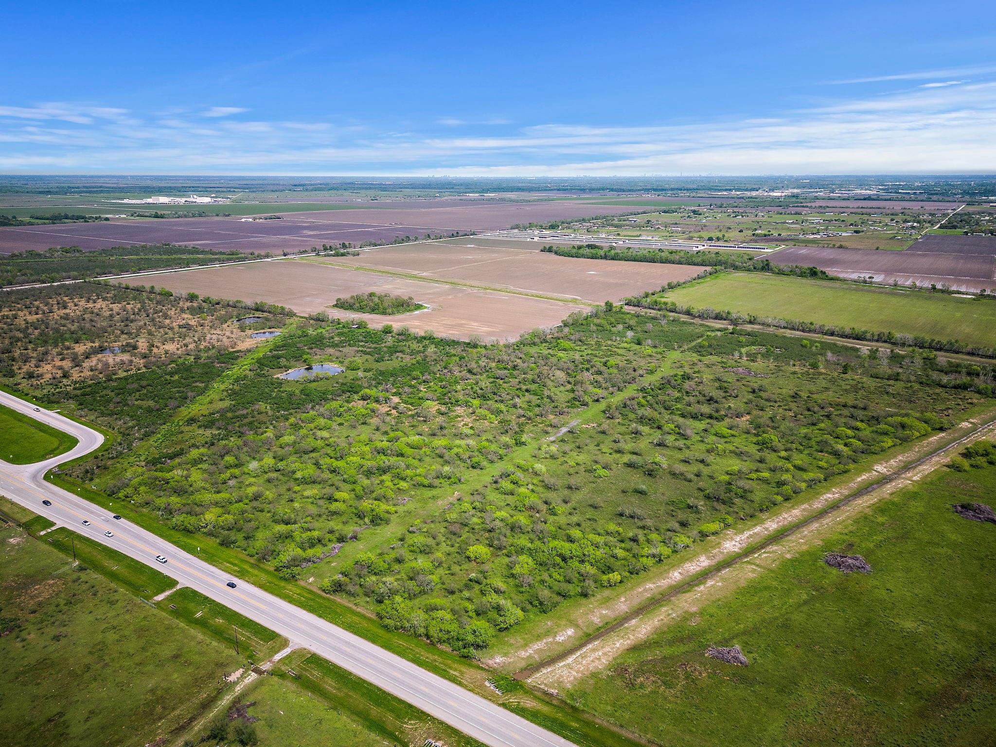 Property Photo: 1450 Patton Road TX 77471