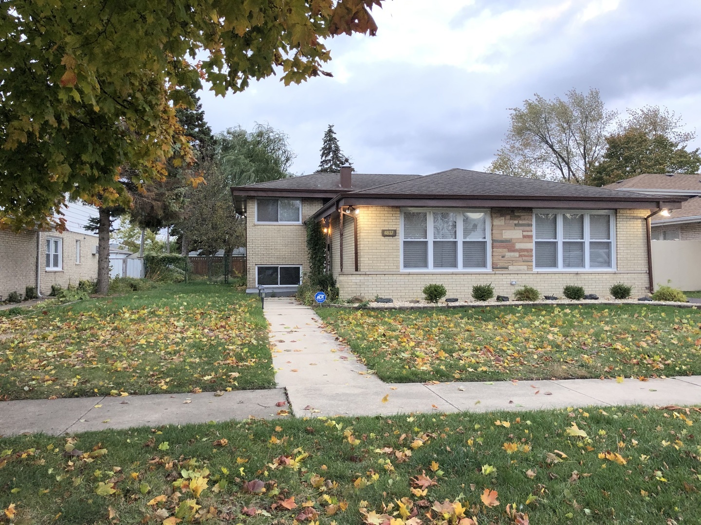 Property Photo:  4837 W 107th Street  IL 60453 