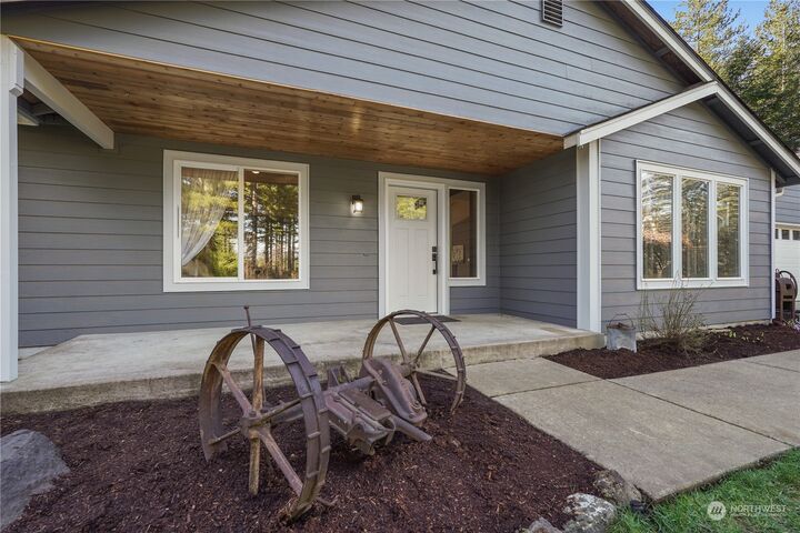 Property Photo: 41 NE Blacksmith Drive WA 98528