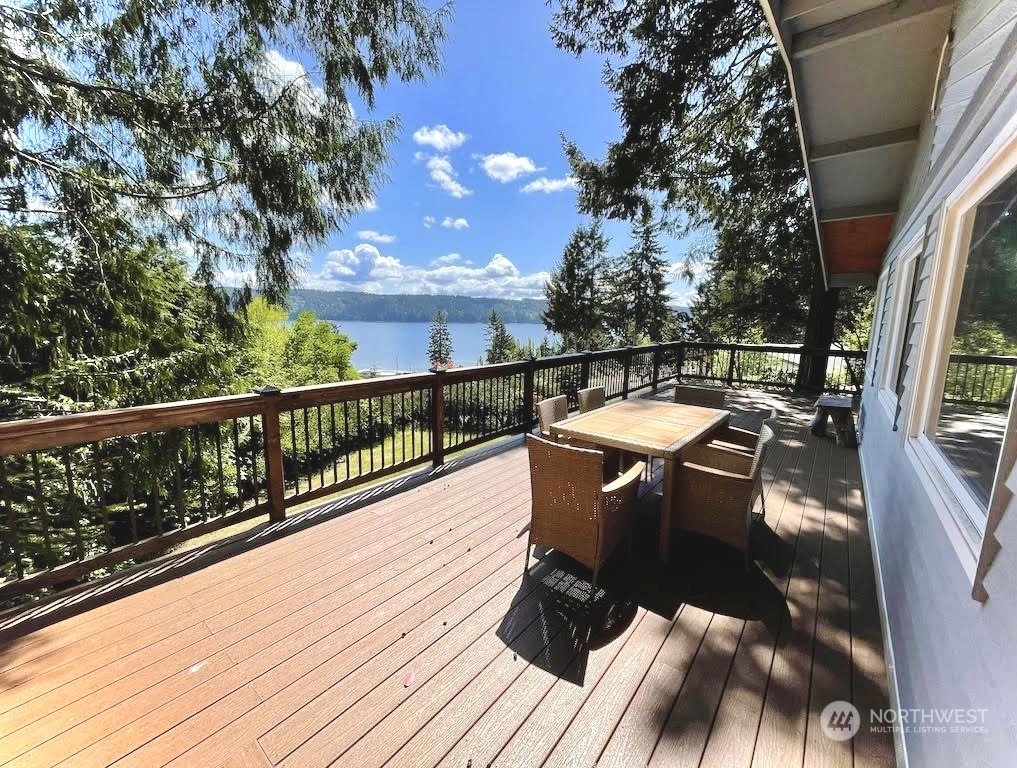 Property Photo:  132 N Rebecca Lane  WA 98548 