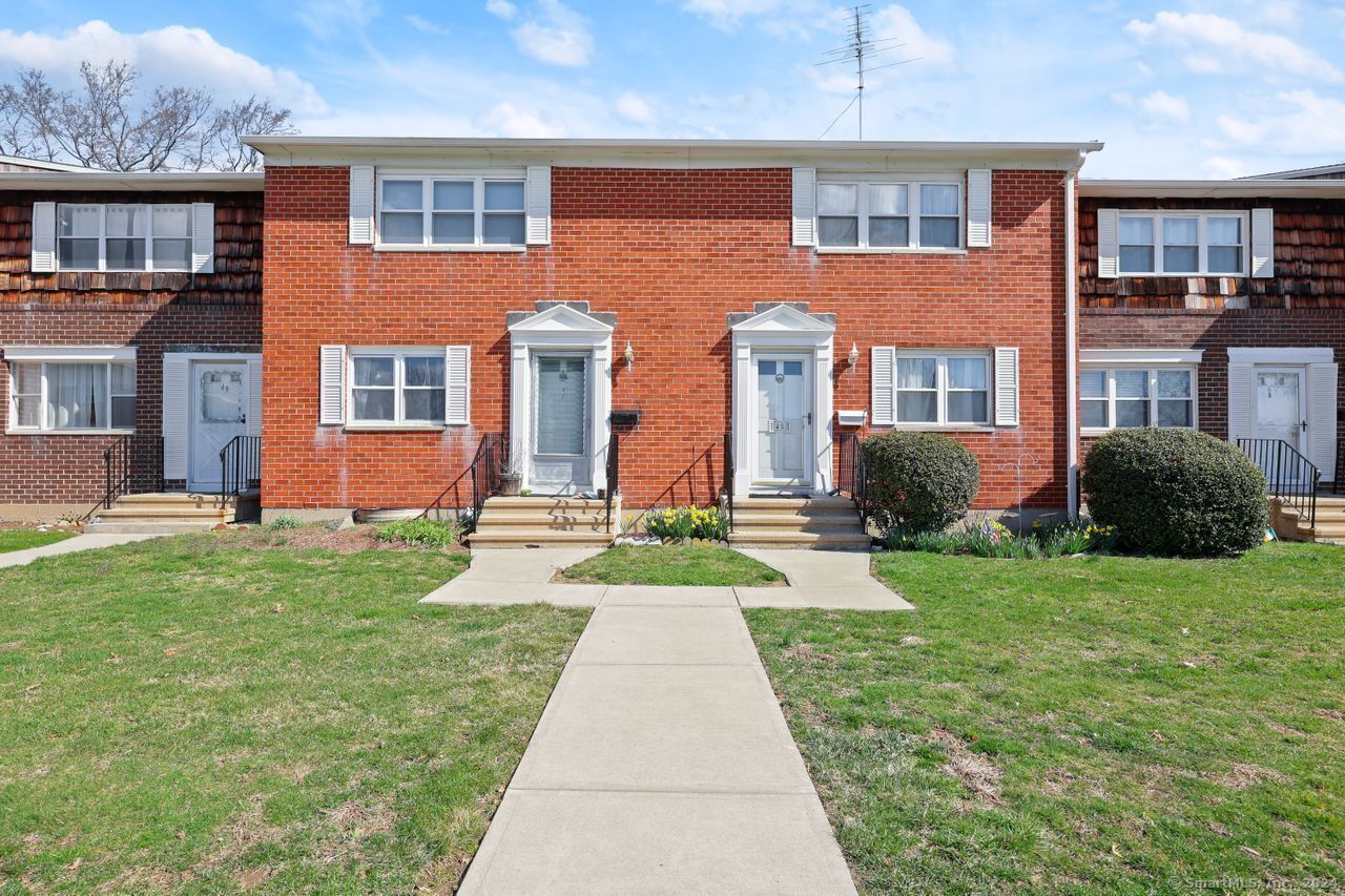 Property Photo:  45 Shea Avenue 45  CT 06460 