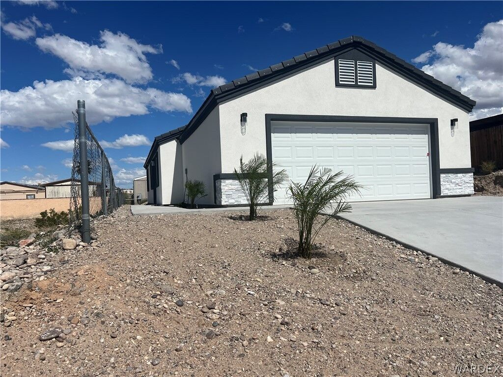Property Photo: 881 Palo Verde Drive AZ 86442