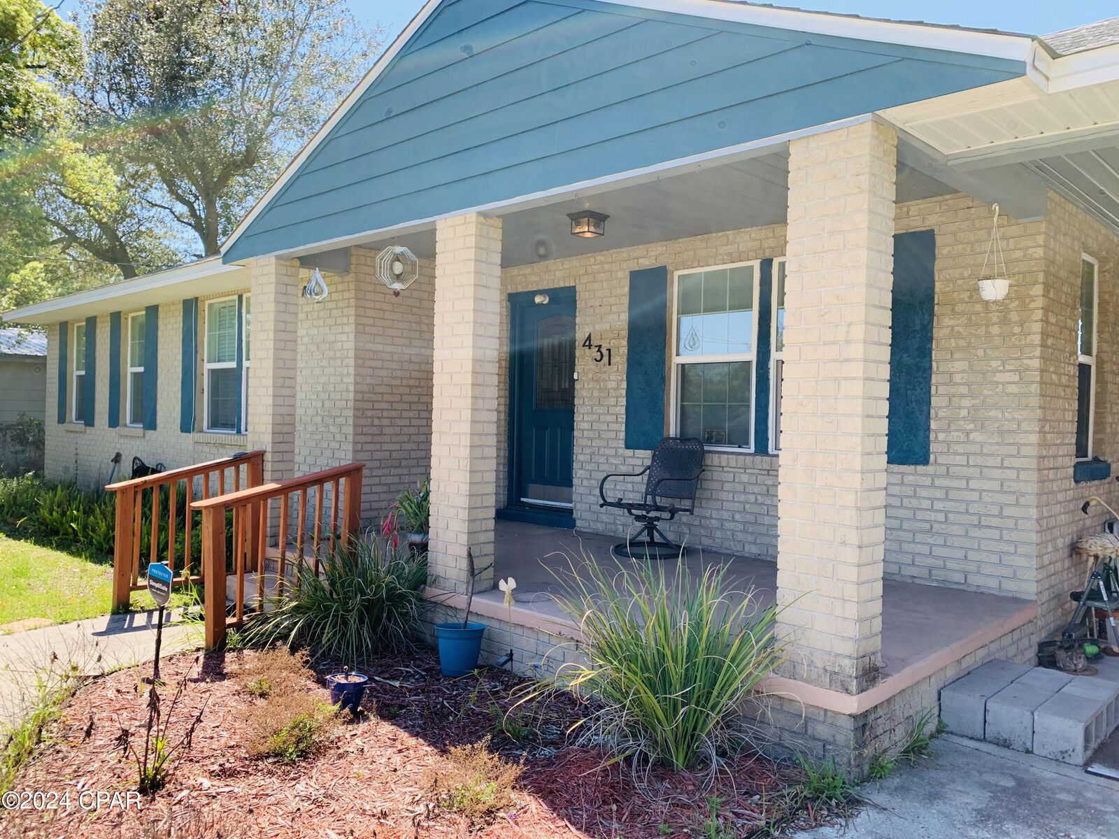 Property Photo:  431 S Macarthur Avenue  FL 32401 