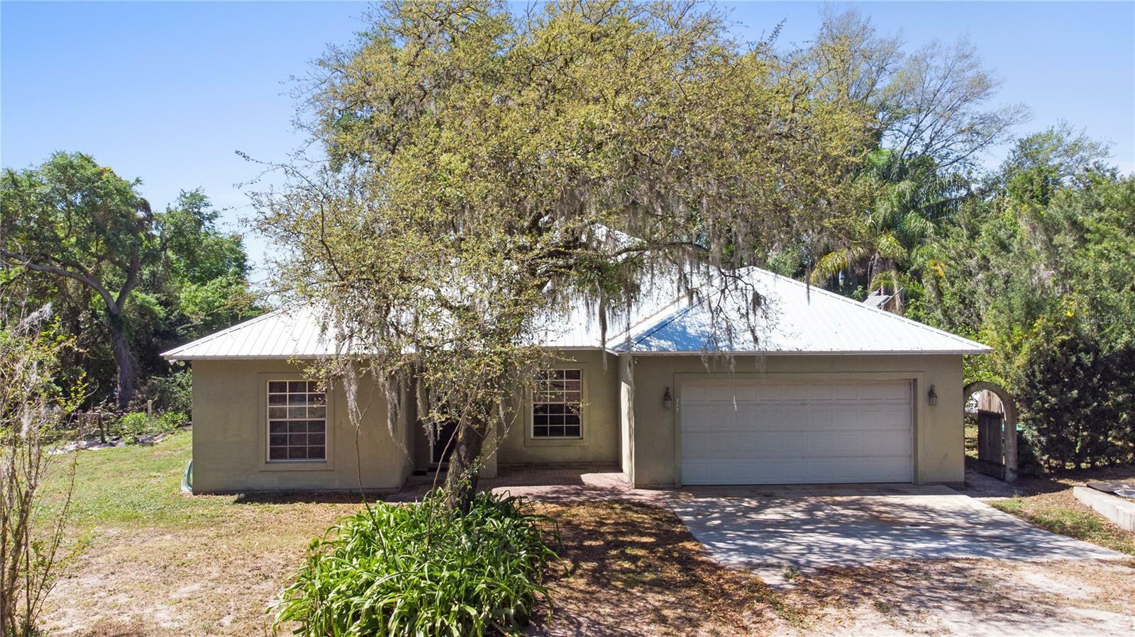 Property Photo:  747 Center Street  FL 34761 