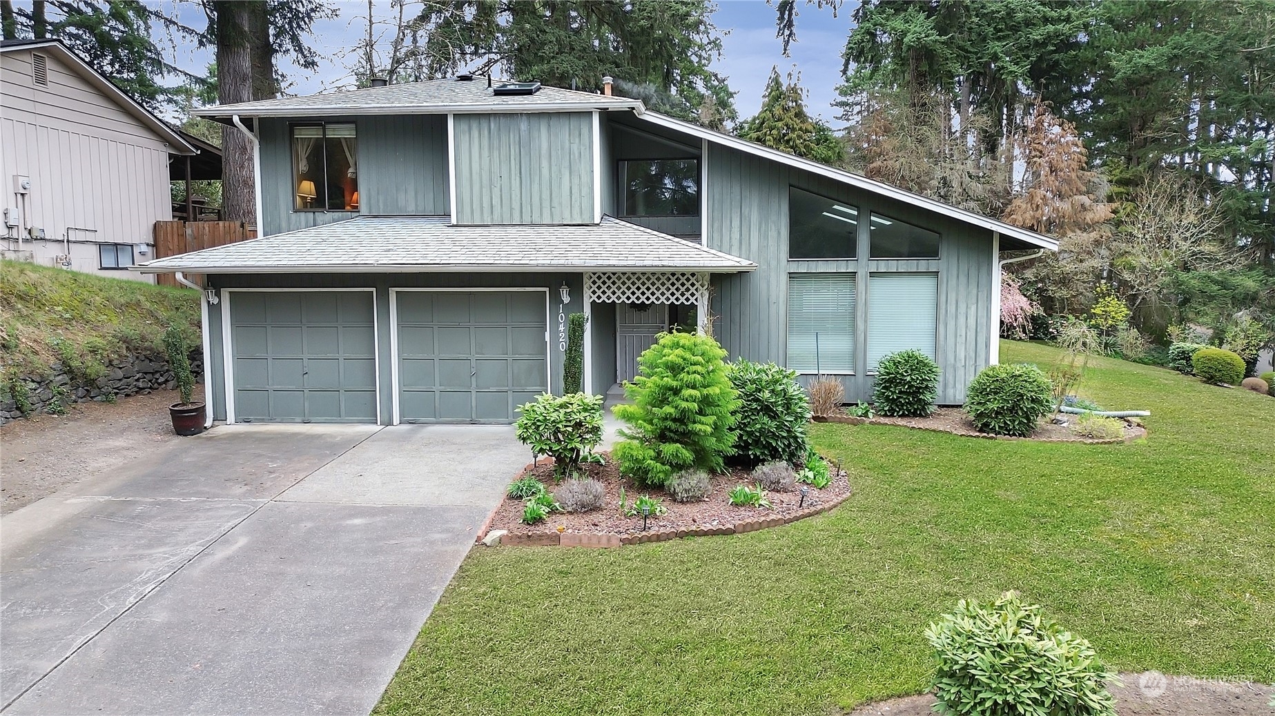 Property Photo: 10420 90th Avenue SW WA 98498