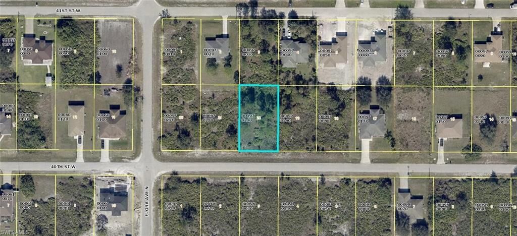 Property Photo: 2616 40th St W FL 33971