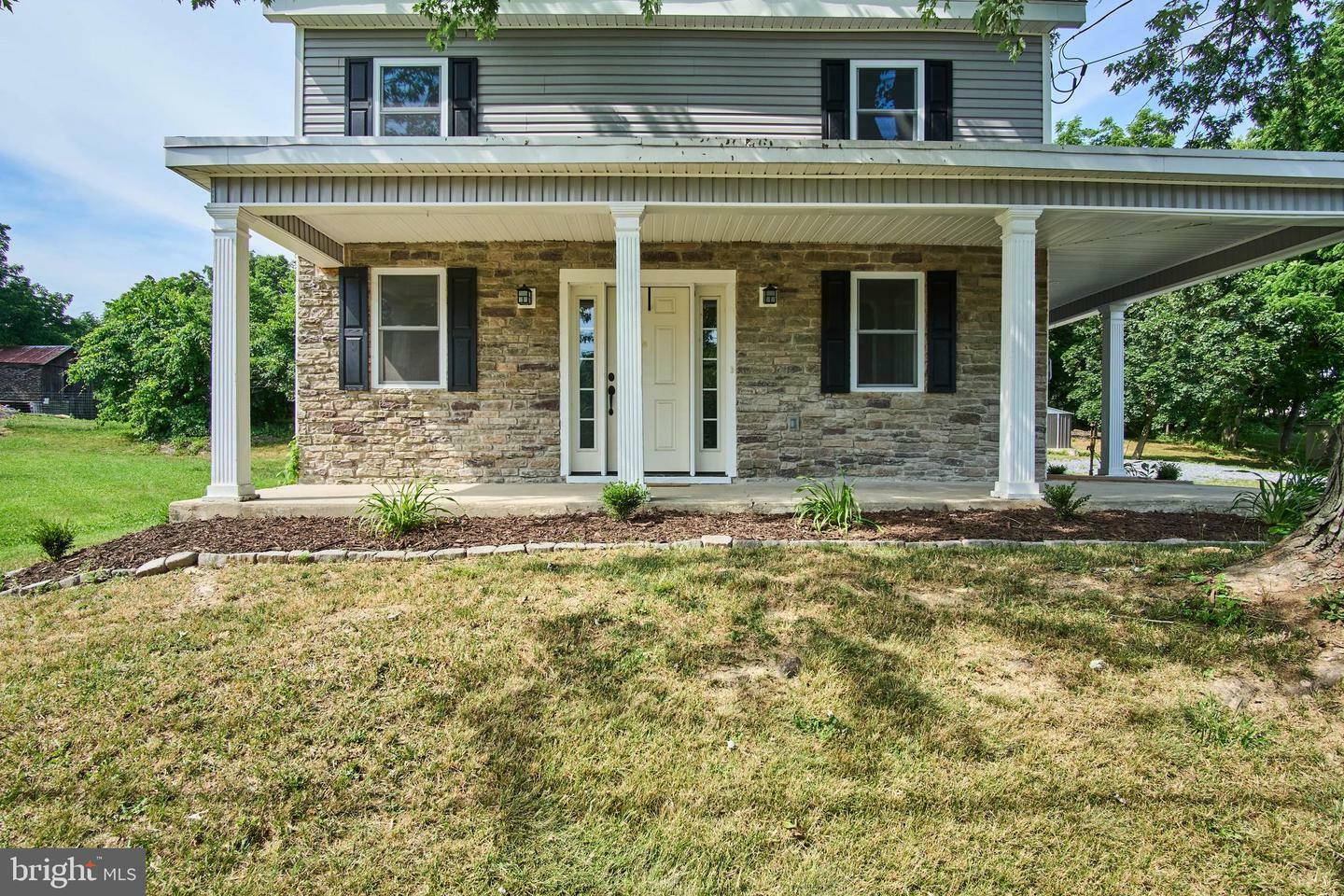 Property Photo:  1548 W Trindle Road  PA 17015 