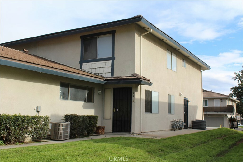 3489 20th Street  Highland CA 92346 photo