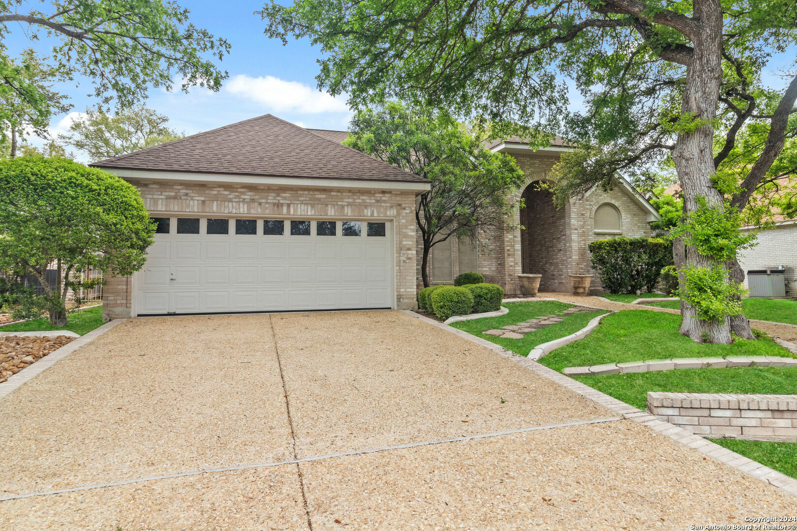 Property Photo:  3915 Heights Way  TX 78230 