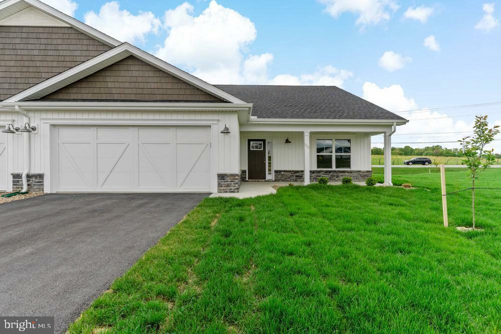 Property Photo:  237 Dripping Spring Drive  WV 25427 