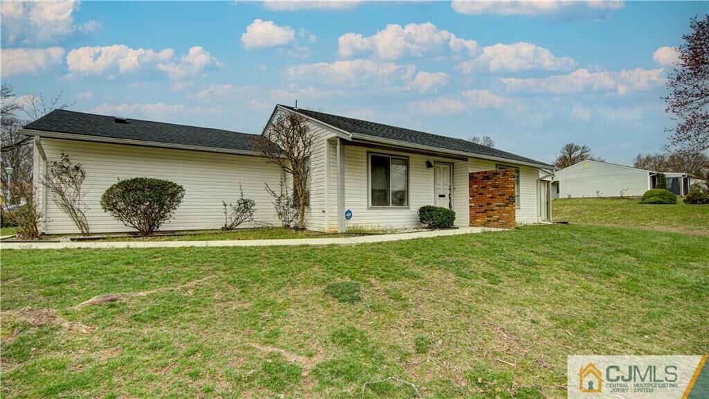 Property Photo: 97 Salix Plaza D NJ 08831