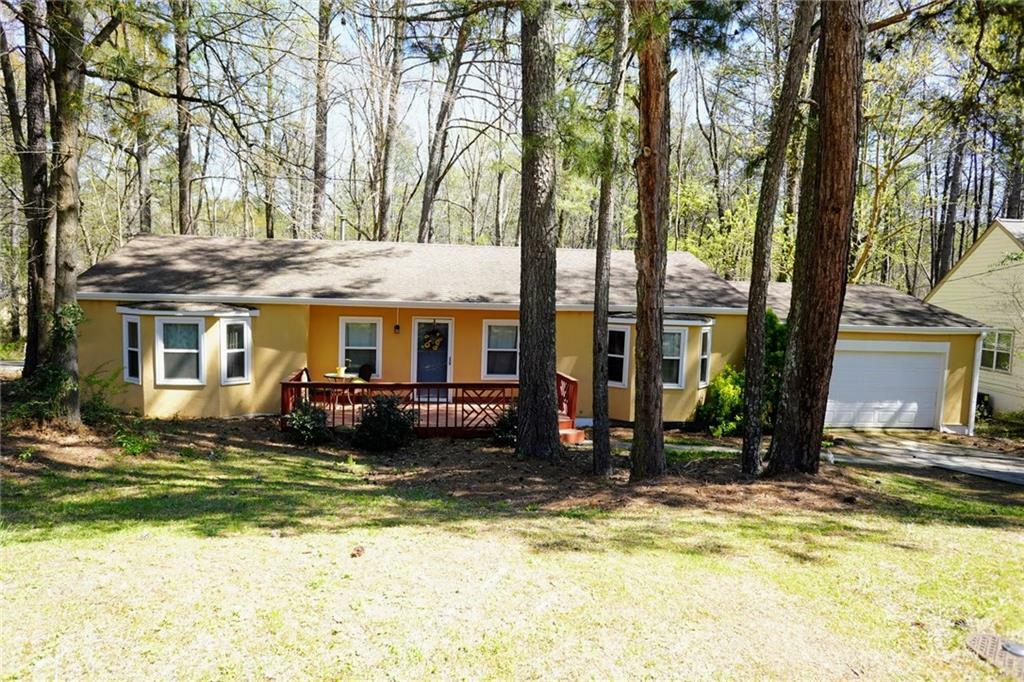 Property Photo:  7809 Horseshoe Bend  GA 30058 