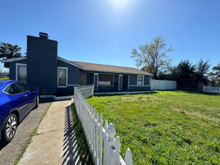 Property Photo: 1474 Smith Road CA 95993