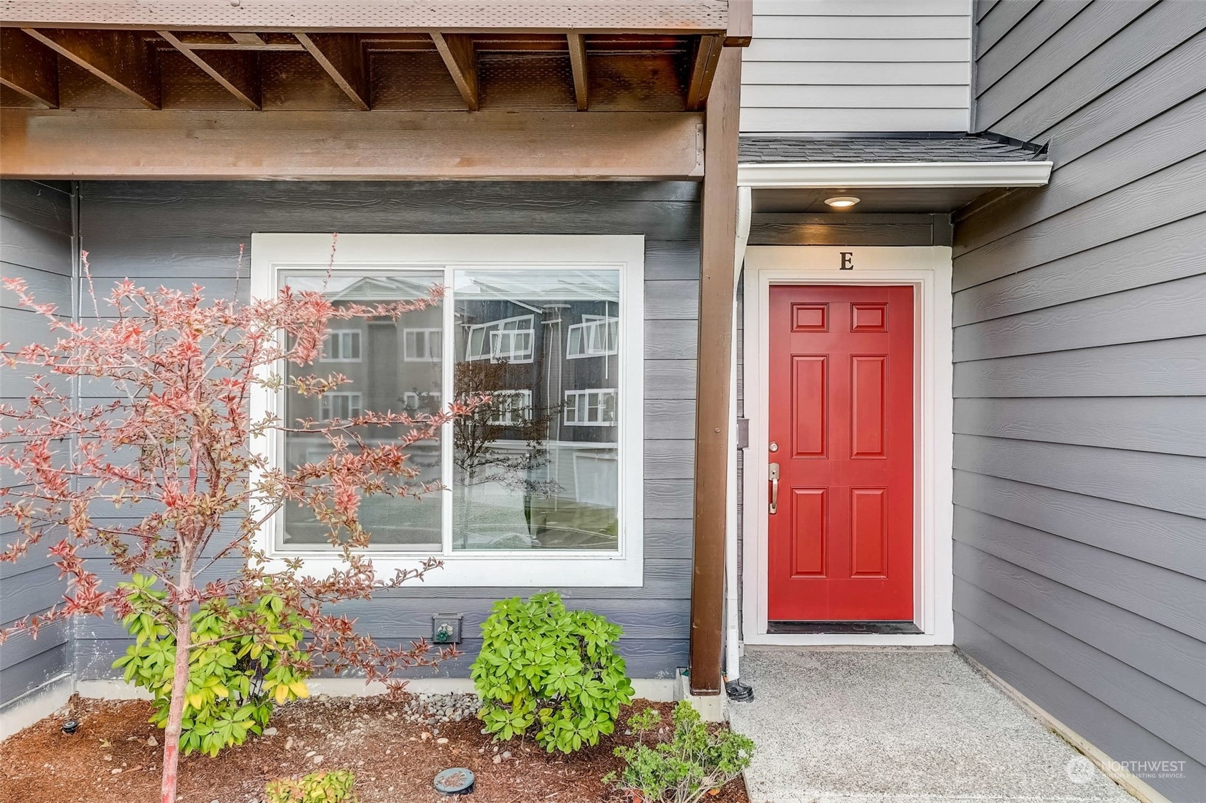 Property Photo:  17529 110th Avenue E  WA 98374 