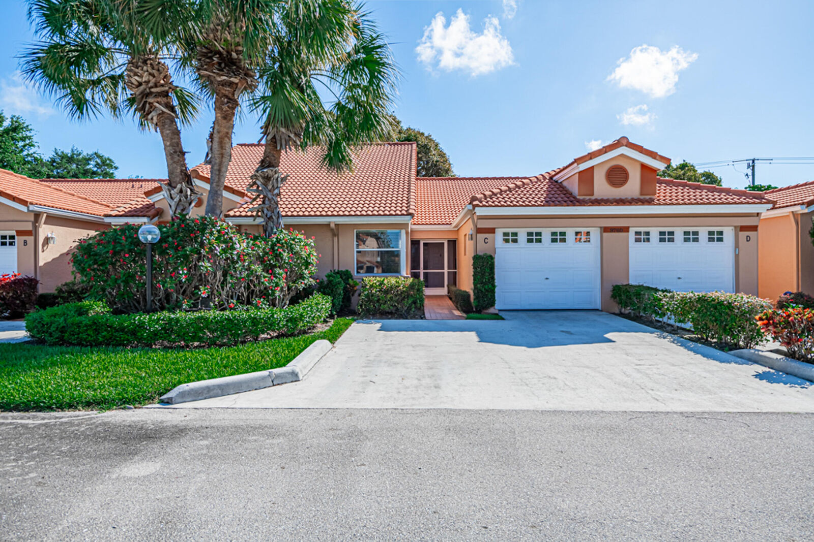 Property Photo: 9760 Summerbrook Terrace C FL 33437