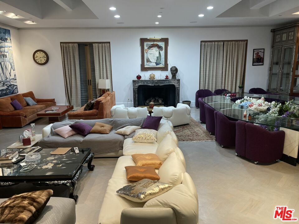 Property Photo: 10375 Wilshire Blvd CA 90024