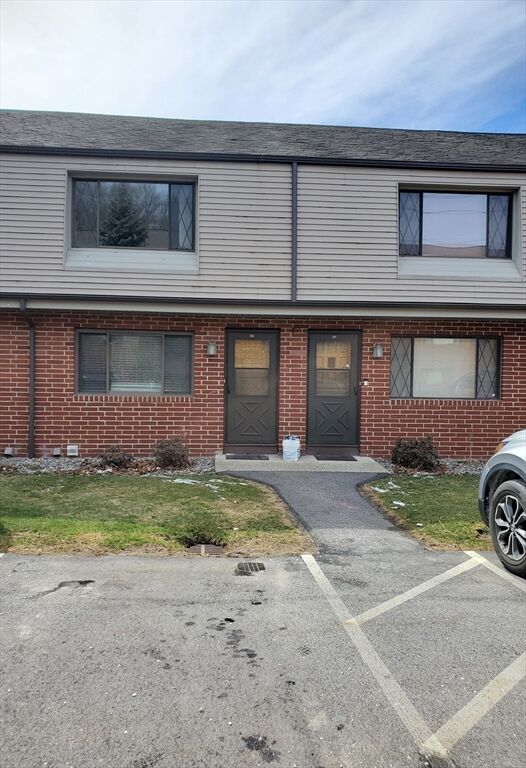 Property Photo:  386 Farrwood Dr 386  MA 01835 