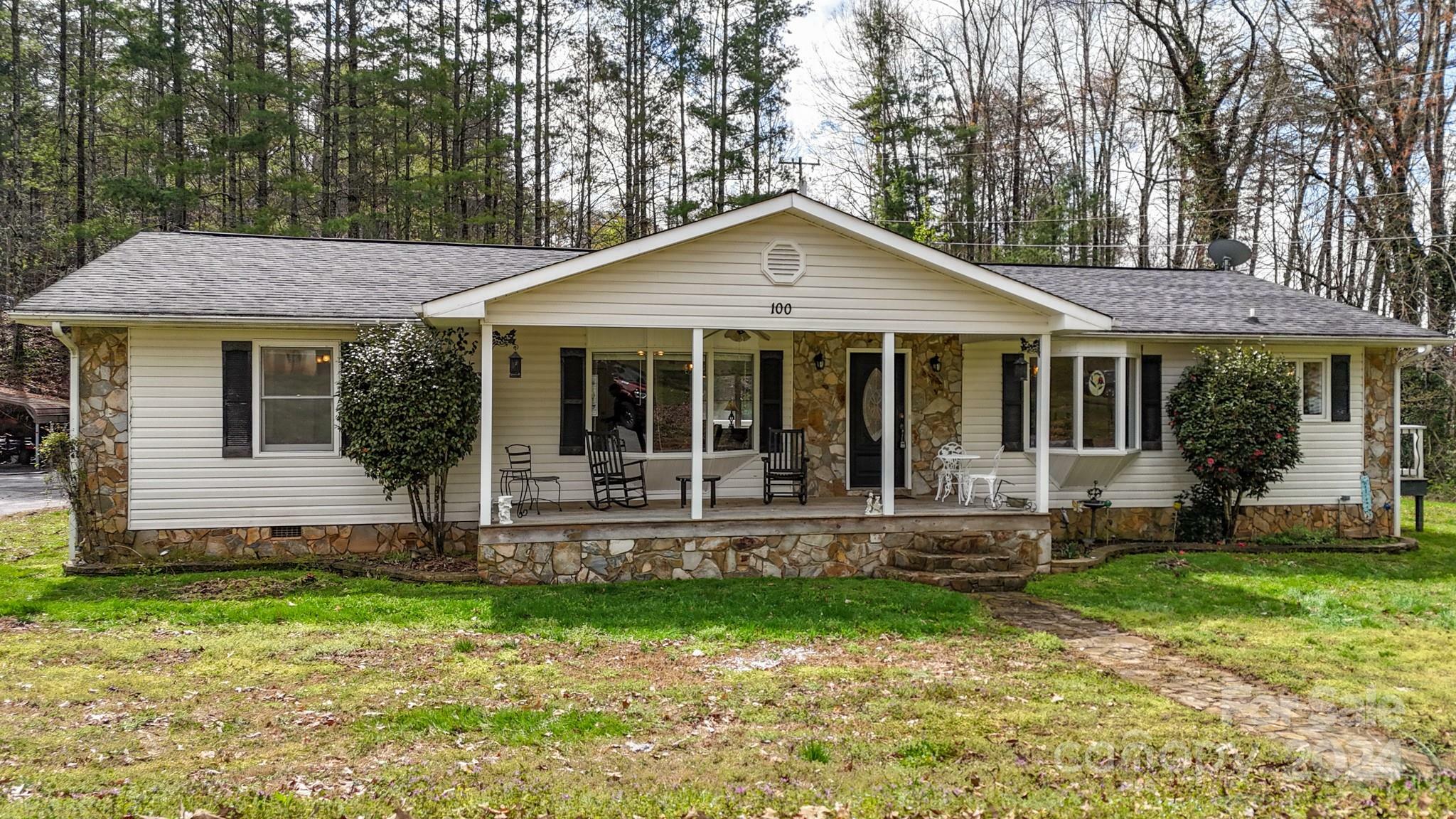 Property Photo:  100 Ebenezer Road  NC 28762 