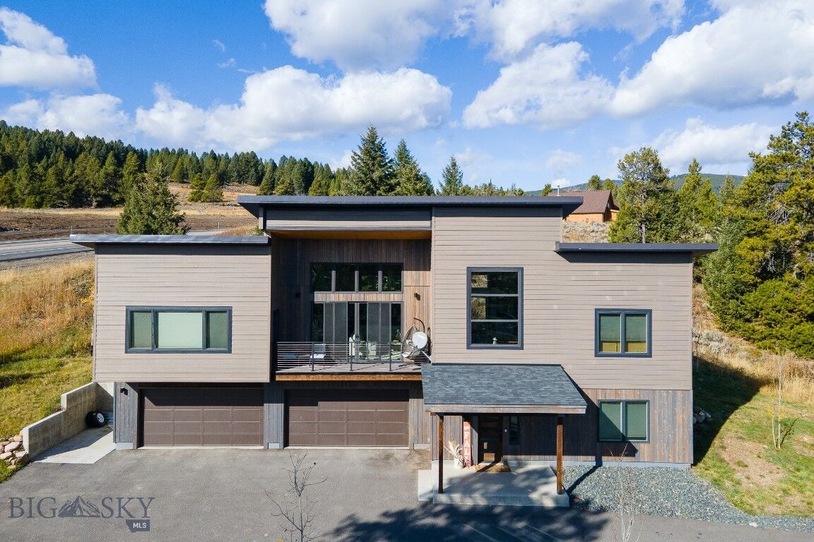 Property Photo: 1109 Looking Glass Road MT 59716