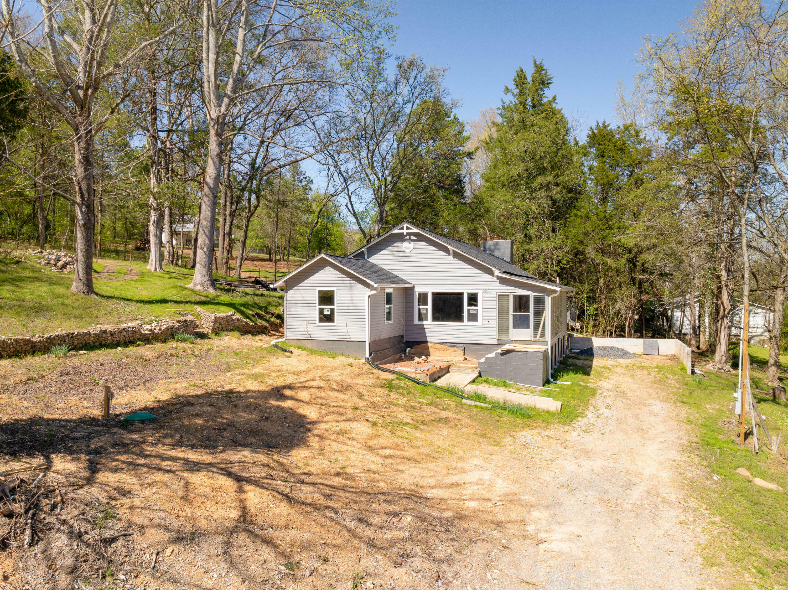 Property Photo:  7433 Greenwood Rd  TN 37341 