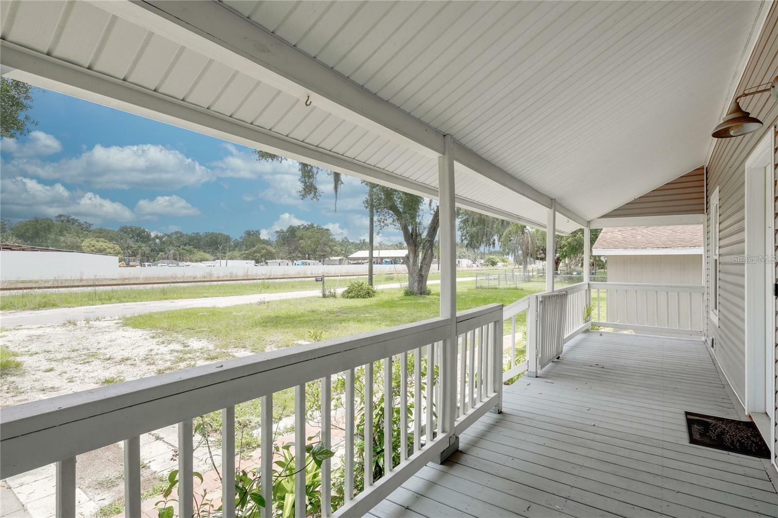 Property Photo:  1001 N Palmer Street  FL 33563 