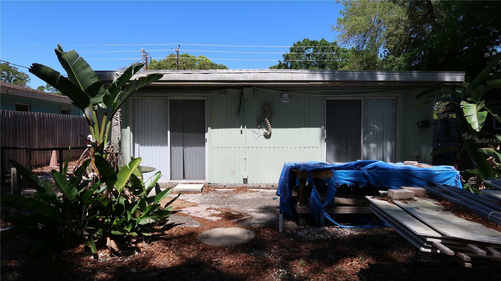 Property Photo:  2250 Wood Street  FL 34237 