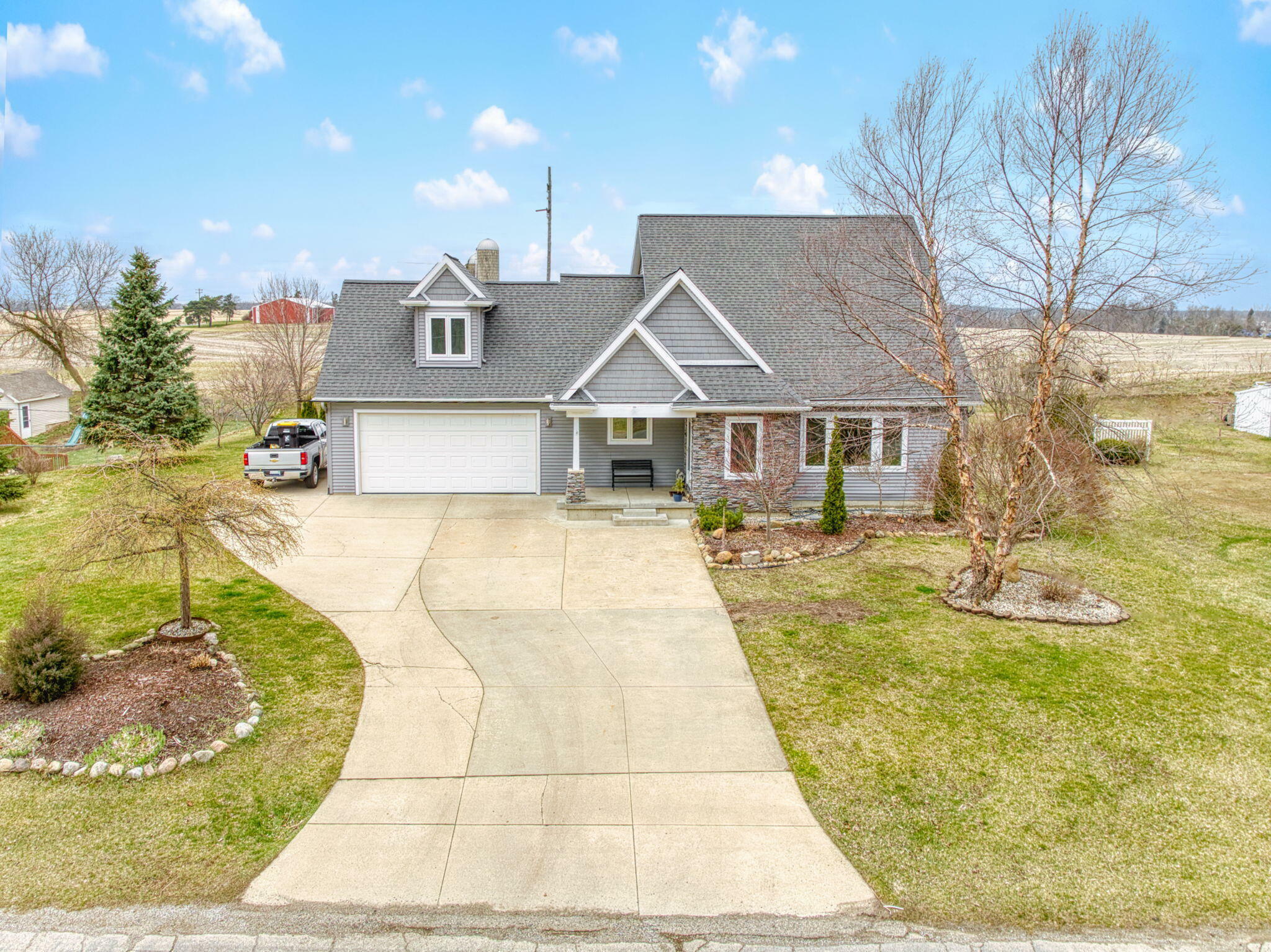 Property Photo: 284 Somerset Drive MI 49233