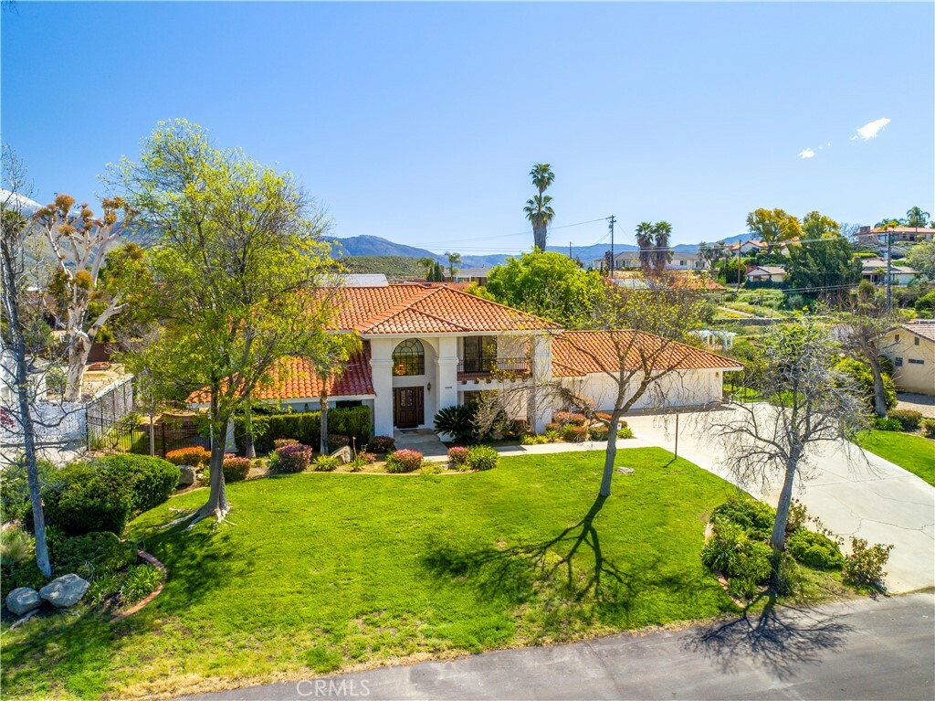 Property Photo:  26430 Rio Vista Drive  CA 92544 