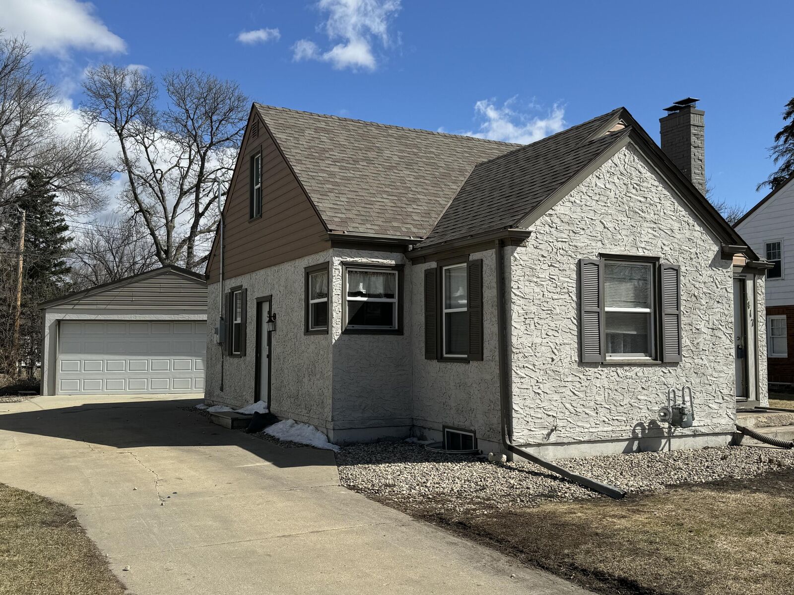 Property Photo:  1417 S 1st St  SD 57401 