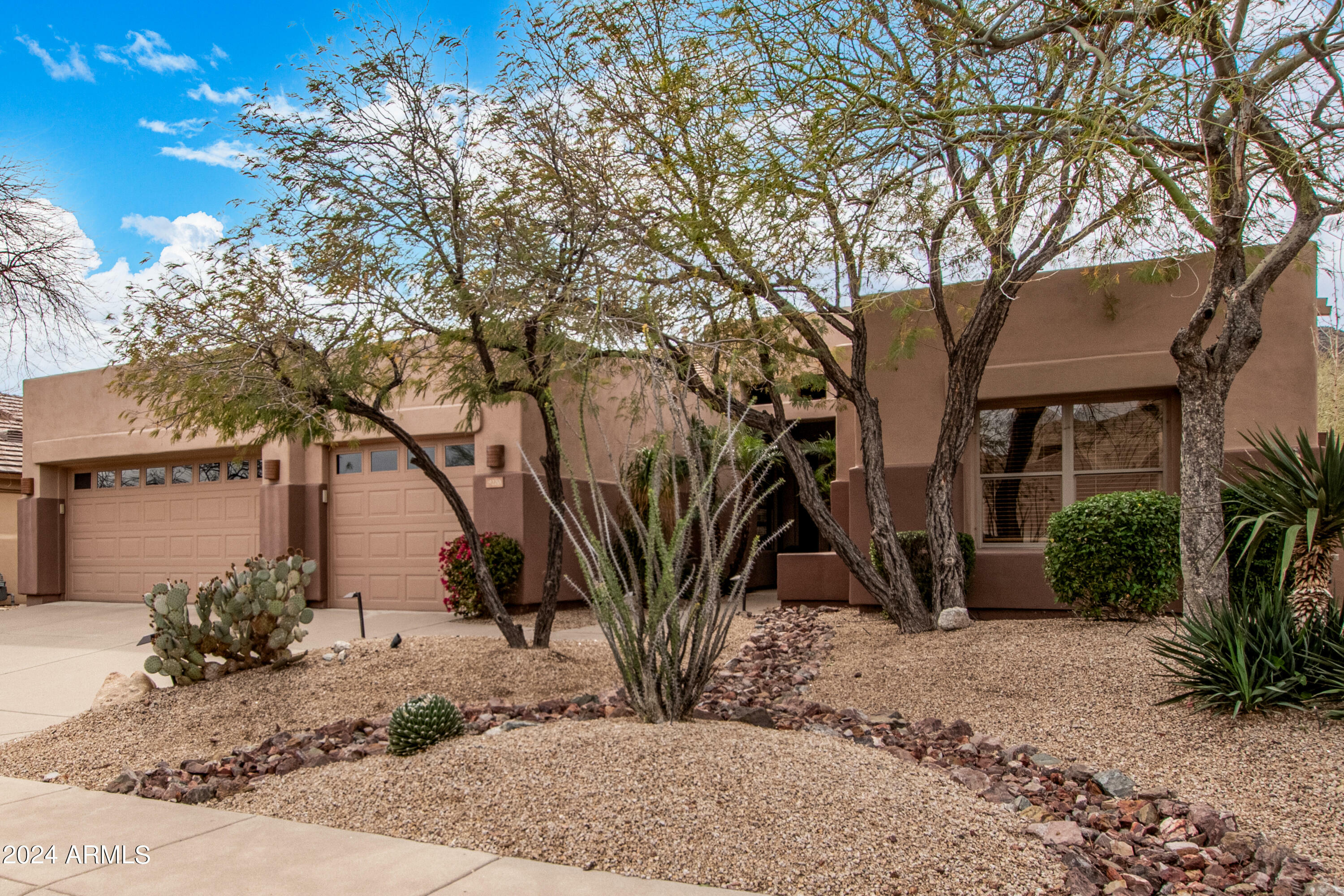 Property Photo:  9220 N Longfeather --  AZ 85268 