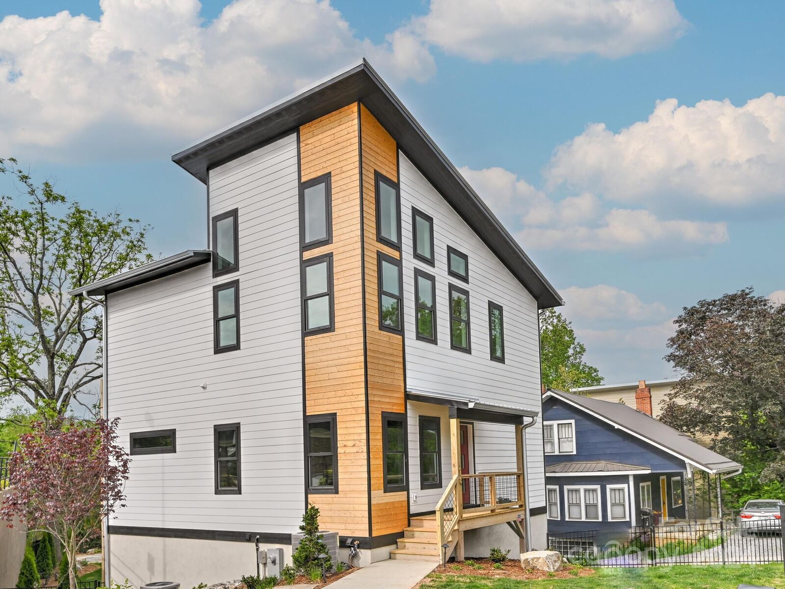 Property Photo:  18 Sand Hill Road  NC 28806 