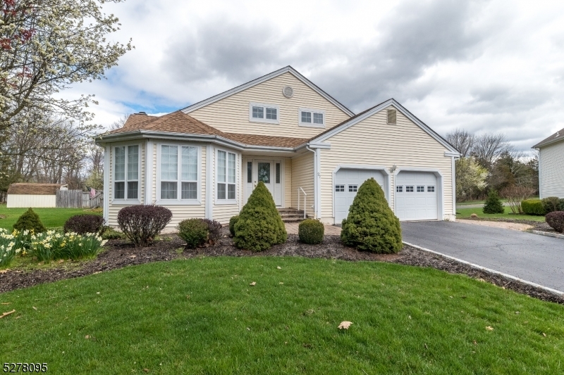 Property Photo: 27 Ramapo Trl NJ 08876