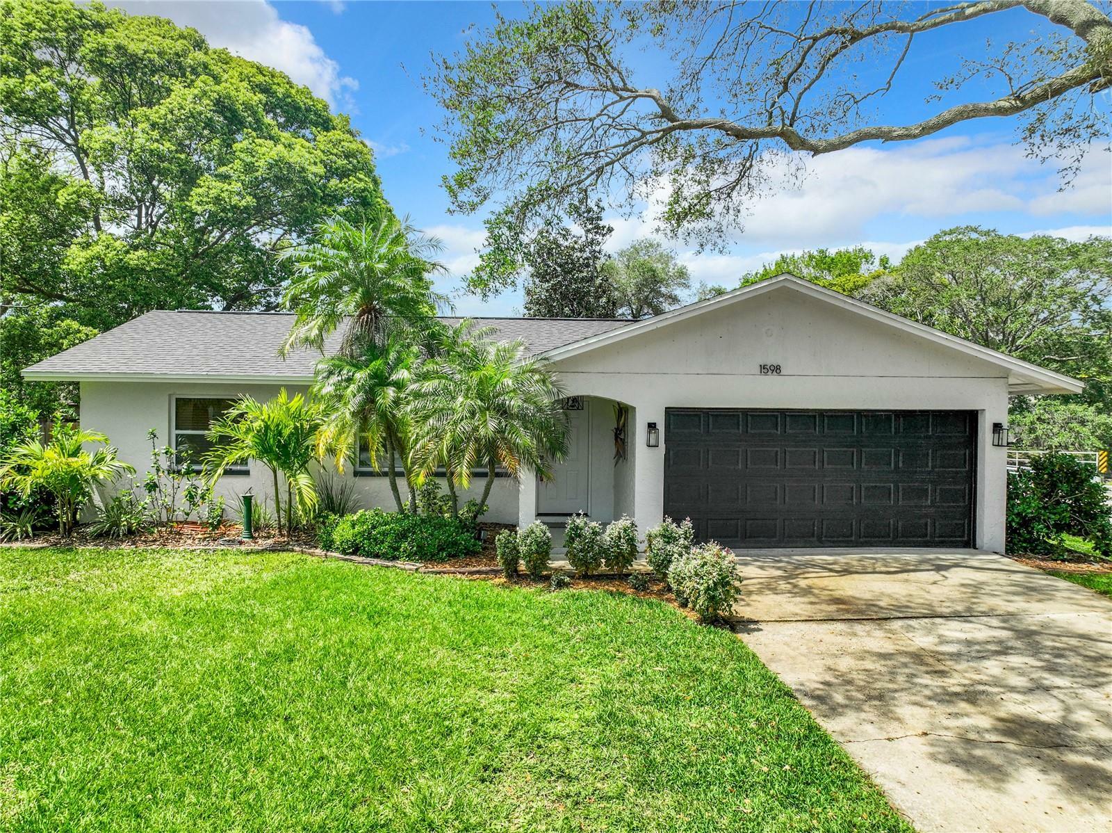 Property Photo: 1598 Sandalwood Drive FL 34698