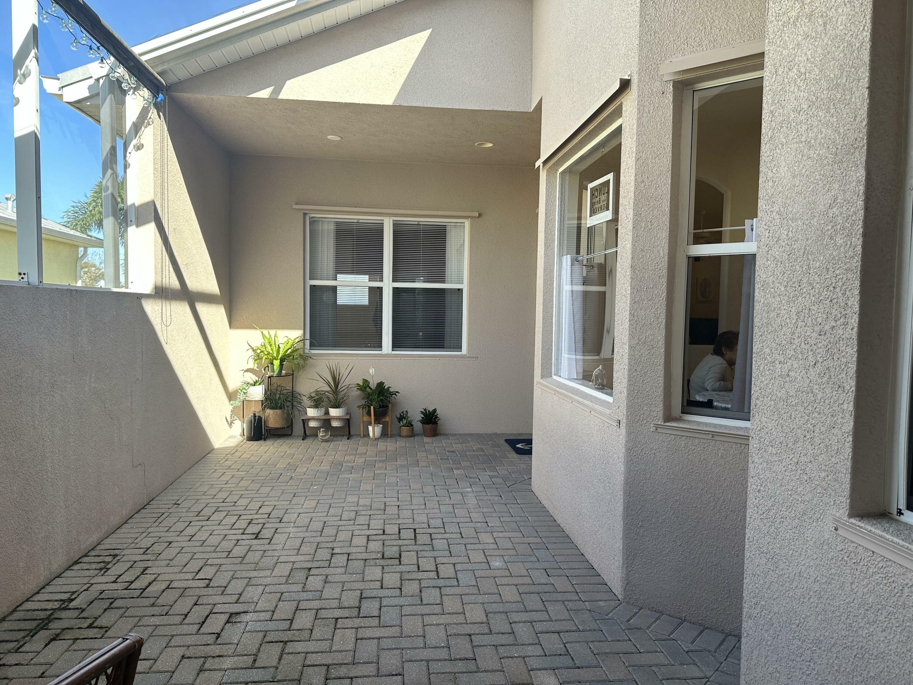 Property Photo:  4040 Alamanda Key Drive  FL 32901 