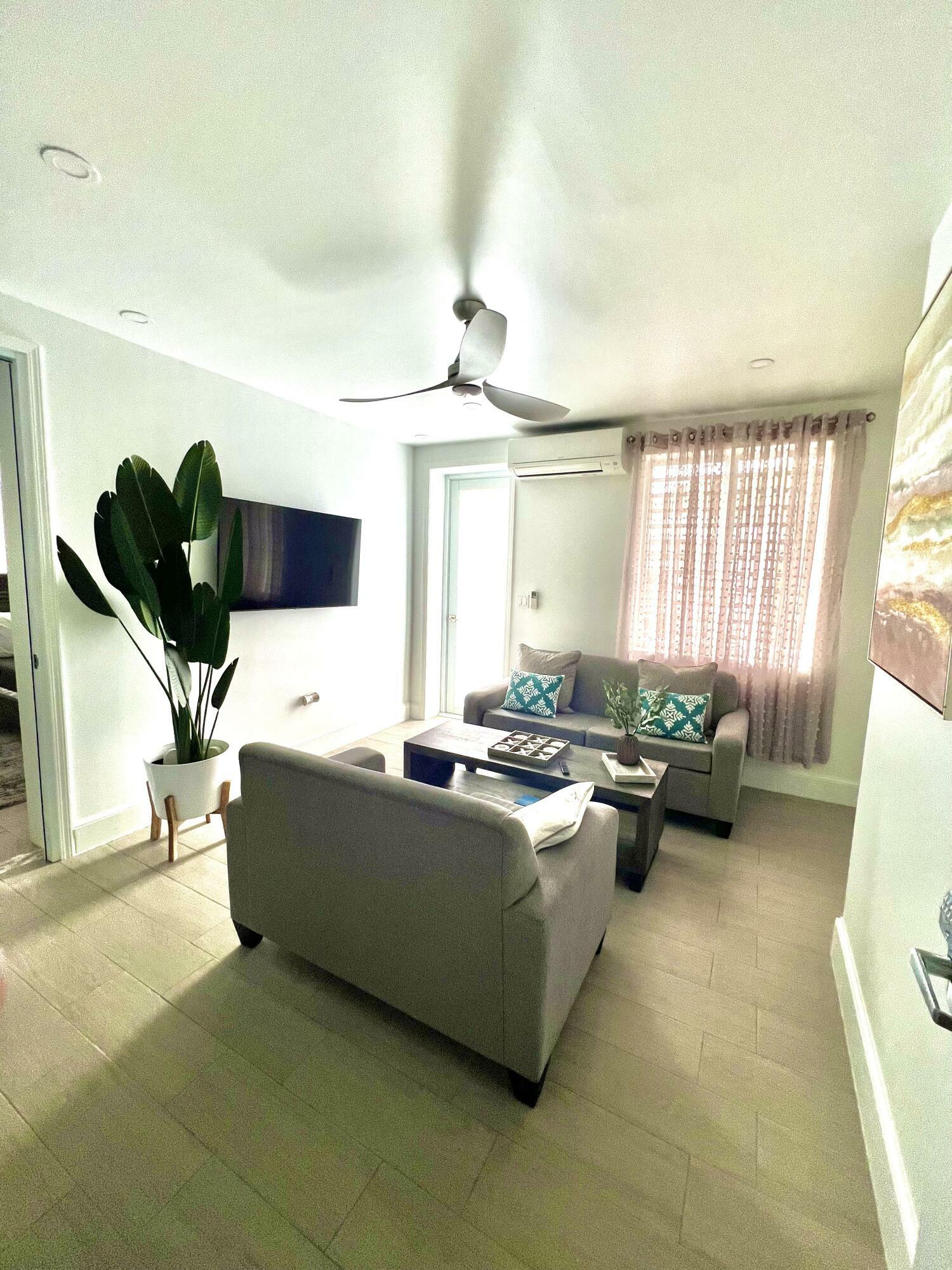 Property Photo:  31 Apt 1 King Street Ch  VI 00820 