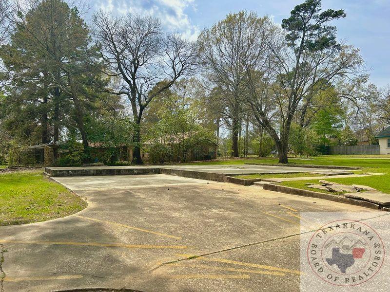 Property Photo:  1202 E 12th  AR 71854 
